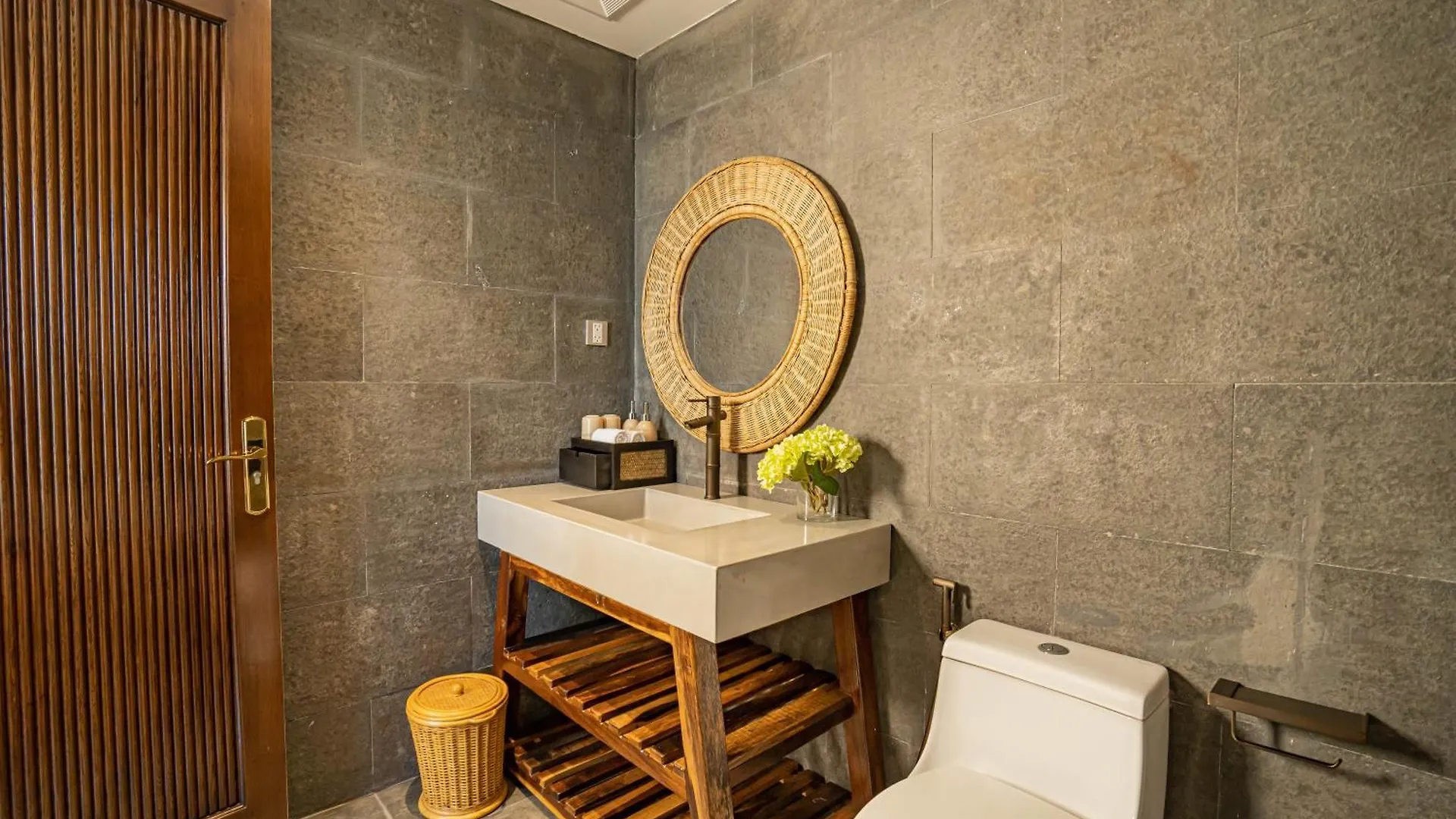 The Signature Hotel Nha Trang