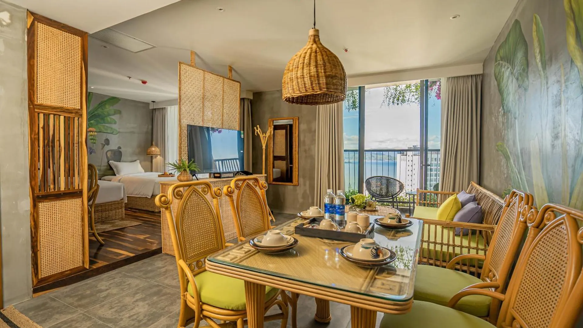 The Signature Hotel Nha Trang 5*,  Vietnam