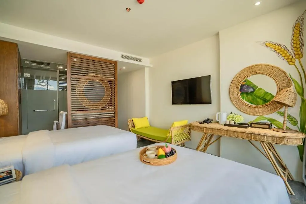 *****  The Signature Hotel Nha Trang Vietnam